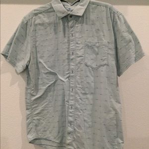 Kuhl button up short sleeve. Size large.